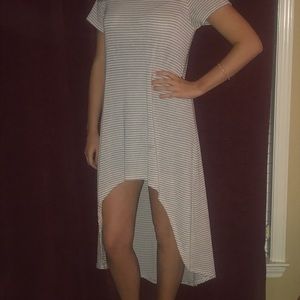 Casual hi-low dress. Brand: promesa